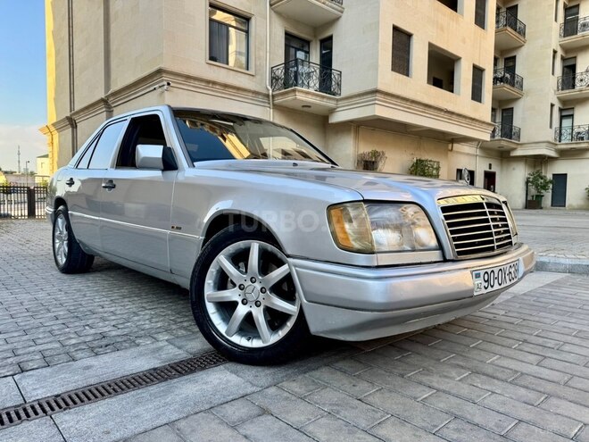 Mercedes 200 E-2