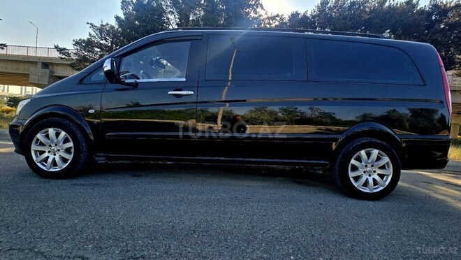 Mercedes Viano-5
