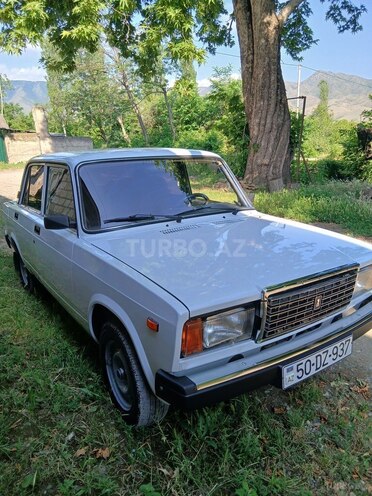 LADA (VAZ) 2107-2
