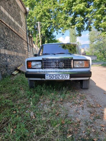 LADA (VAZ) 2107-1