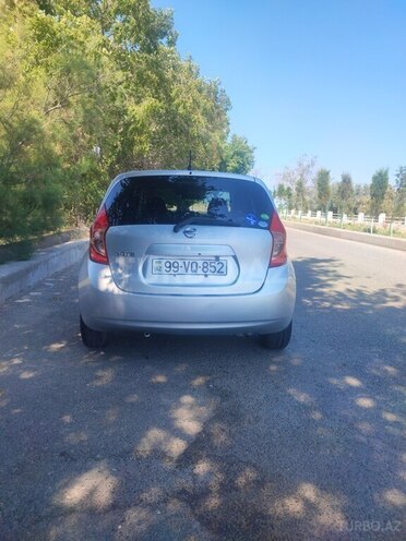Nissan Note-2