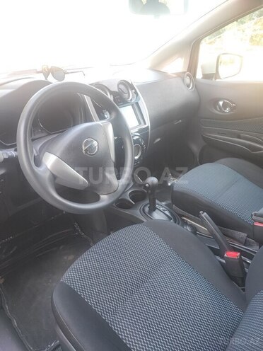 Nissan Note-7