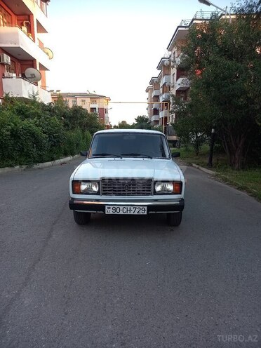 LADA (VAZ) 2107-1