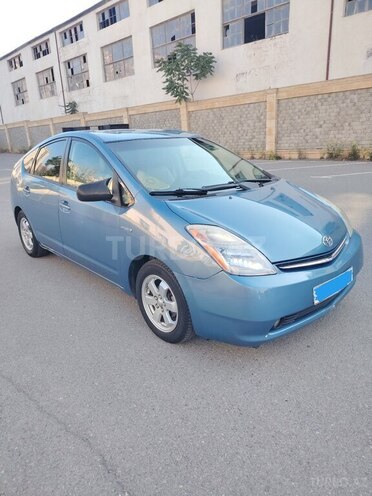 Toyota Prius-8