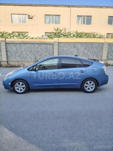 Toyota Prius-14