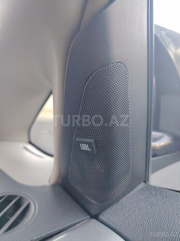Toyota Prius-17