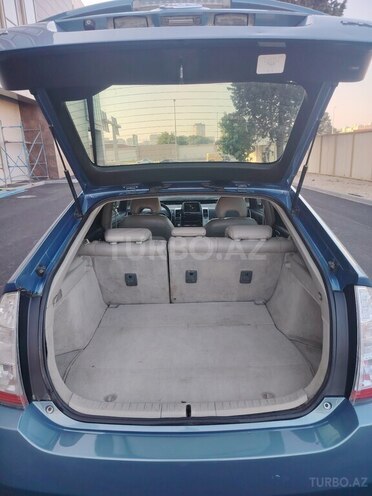 Toyota Prius-21