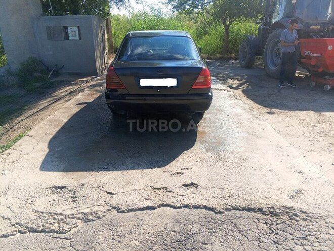 Mercedes C 280-9
