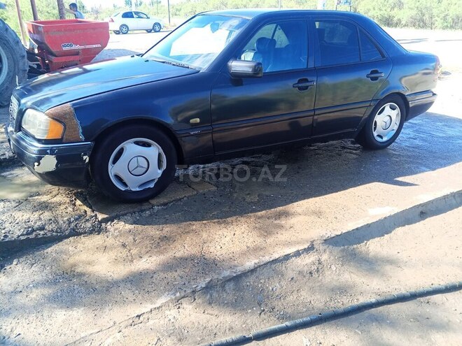 Mercedes C 280-4