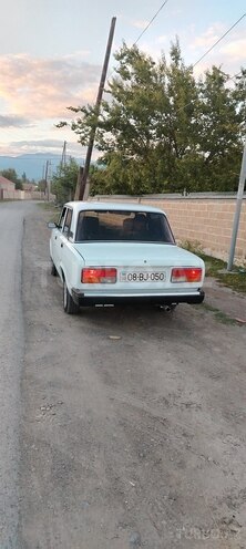 LADA (VAZ) 2107-2