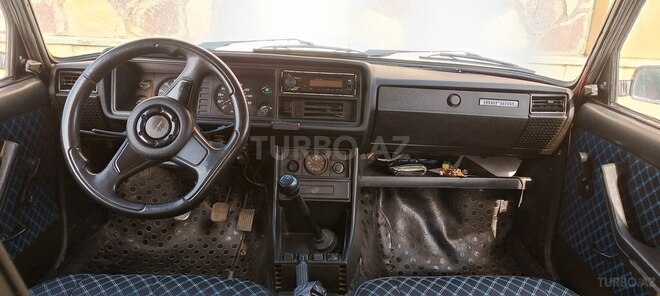LADA (VAZ) 2107-9