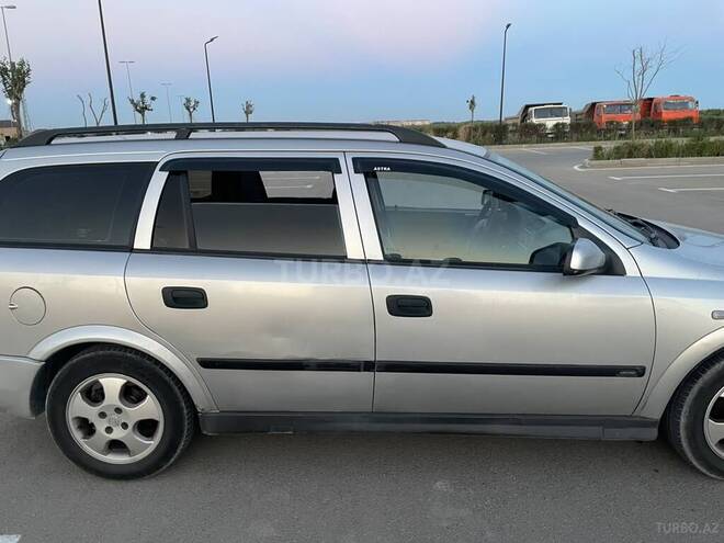 Opel Astra-7