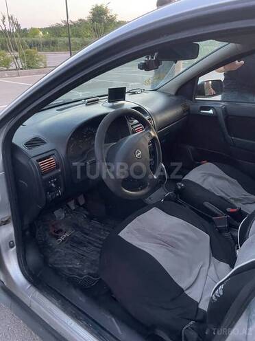 Opel Astra-9