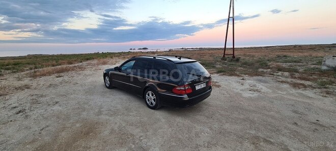 Mercedes E 220-9