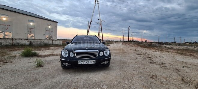 Mercedes E 220-2