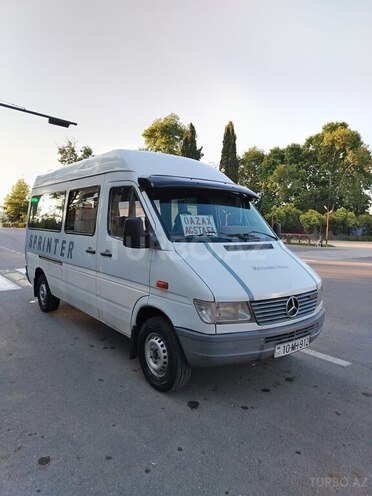Mercedes Sprinter 208-2