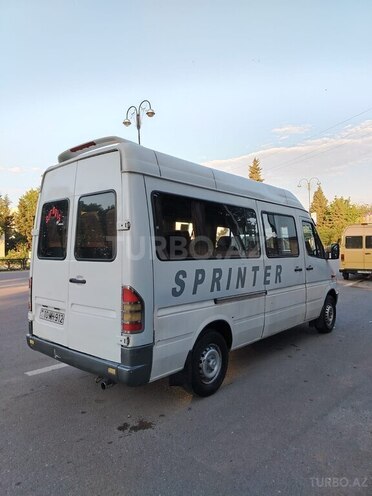 Mercedes Sprinter 208-4