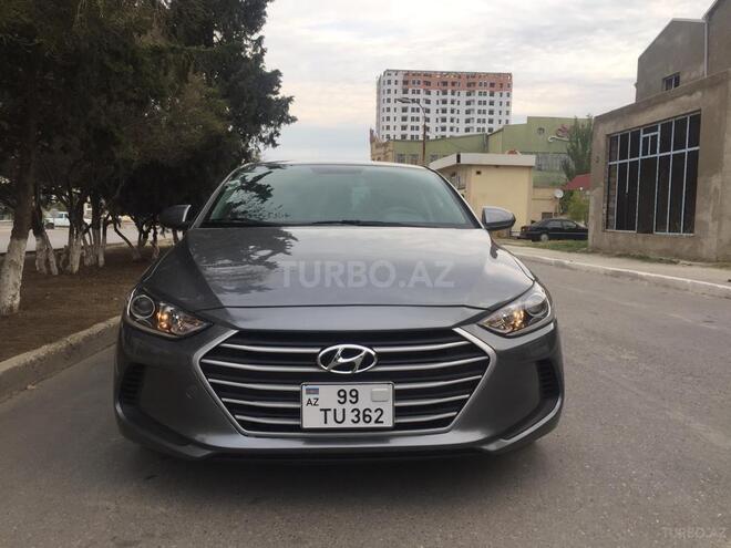 Hyundai Elantra-1
