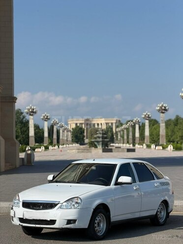 LADA (VAZ) Priora-8
