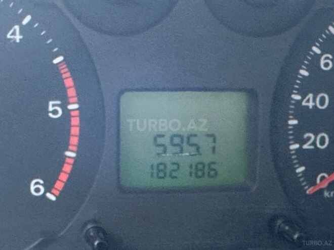 Ford Transit-10
