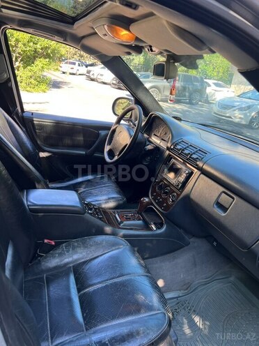 Mercedes ML 430-12