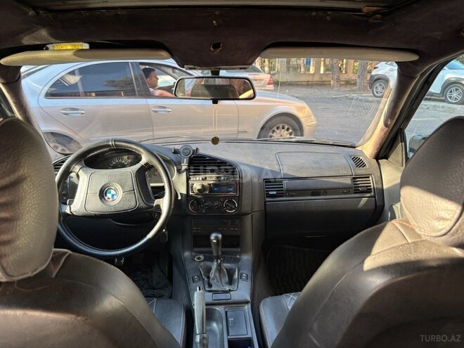 BMW 325-6