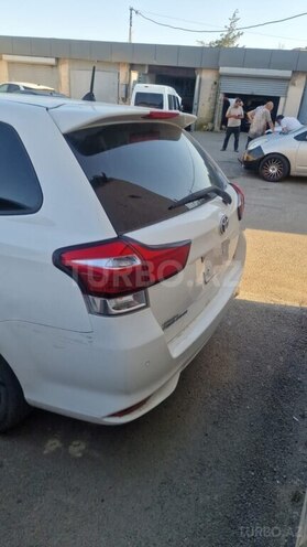 Toyota Corolla Fielder-4