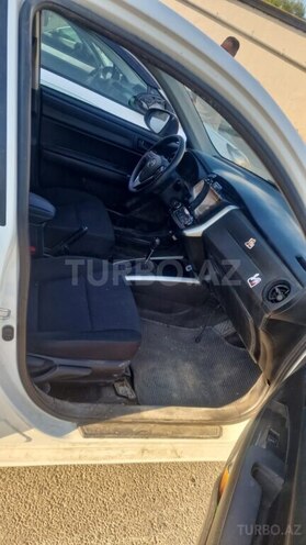 Toyota Corolla Fielder-3