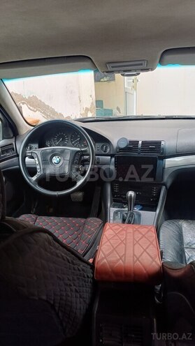 BMW 528-8