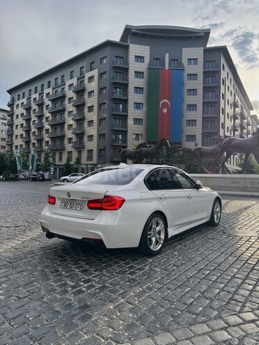 BMW 330-3