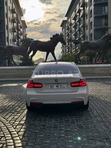 BMW 330-18