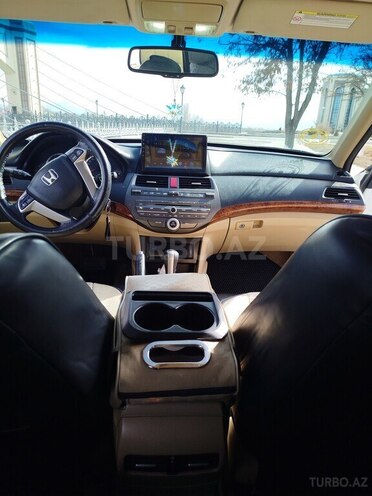 Honda Accord-13