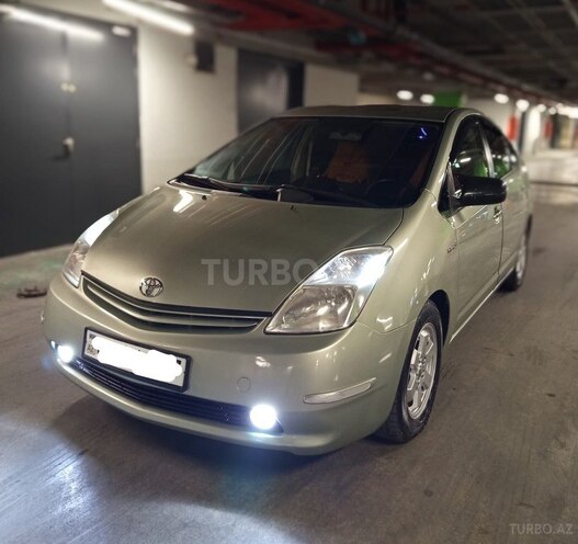 Toyota Prius-3