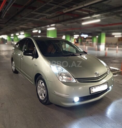 Toyota Prius-2
