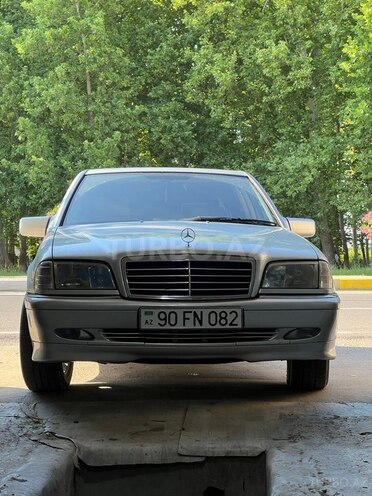 Mercedes C 180-9