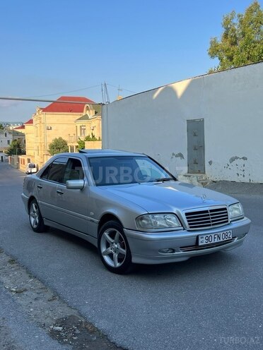 Mercedes C 180-3