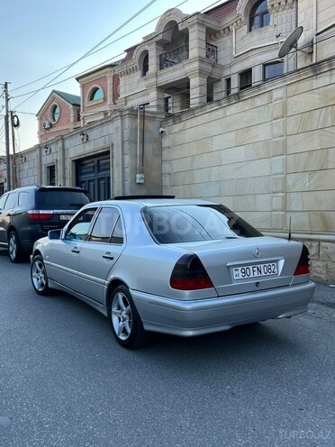 Mercedes C 180-7