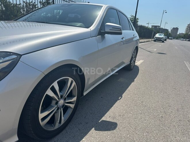 Mercedes E 220-4
