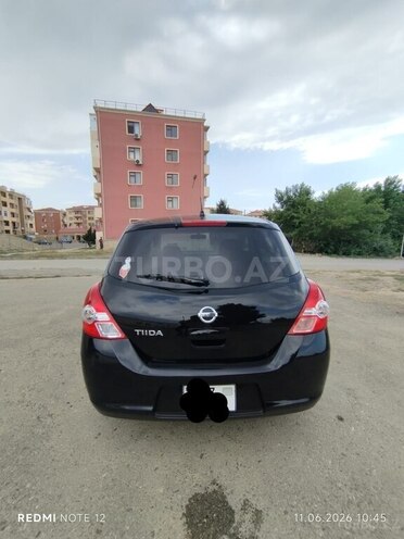 Nissan Tiida-2