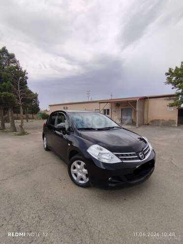 Nissan Tiida-6