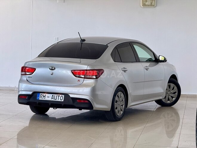 Kia Rio-6