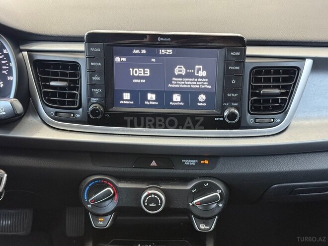Kia Rio-13