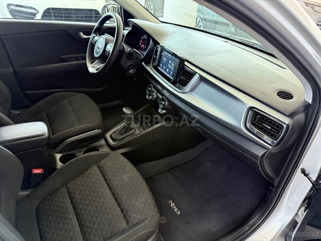 Kia Rio-9