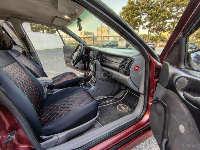 Opel Vectra-17
