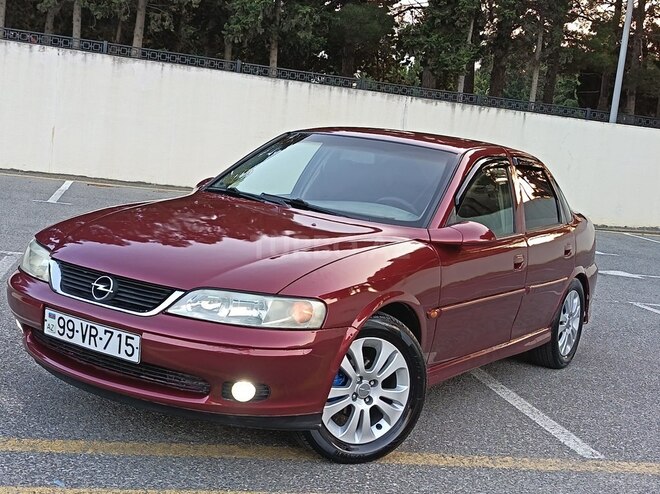Opel Vectra-4