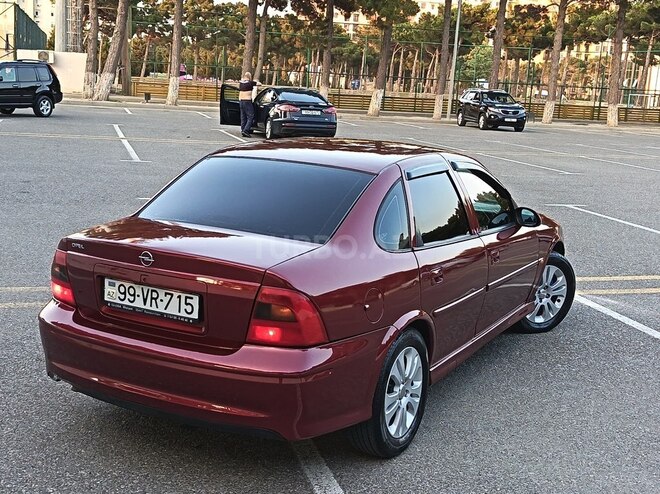 Opel Vectra-11