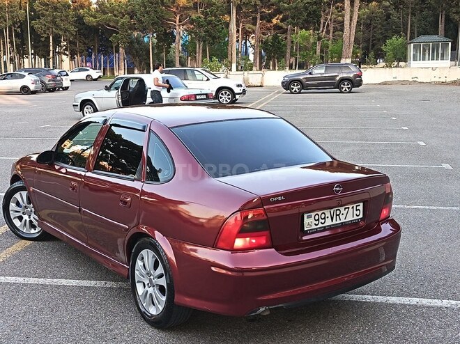 Opel Vectra-14