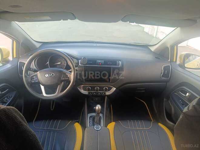 Kia Rio-5