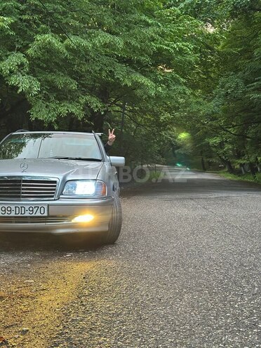 Mercedes C 220-8