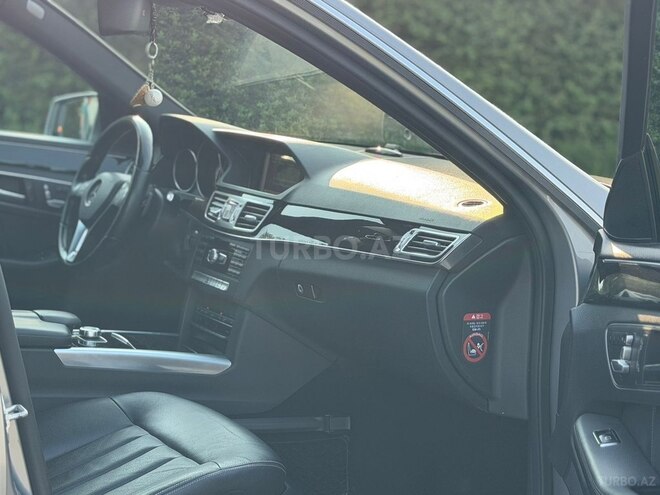 Mercedes E 220-8